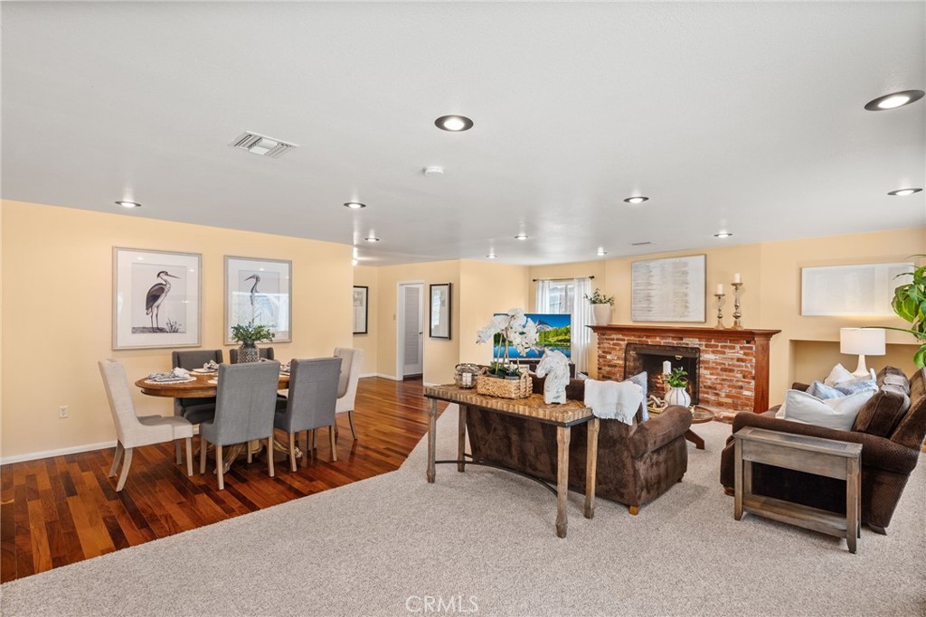 5582 Burlingame Avenue