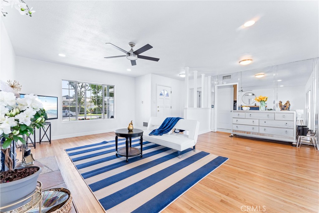 14523 La Mesa Drive