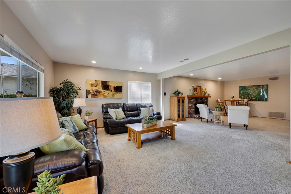 1546 W Chanticleer Road