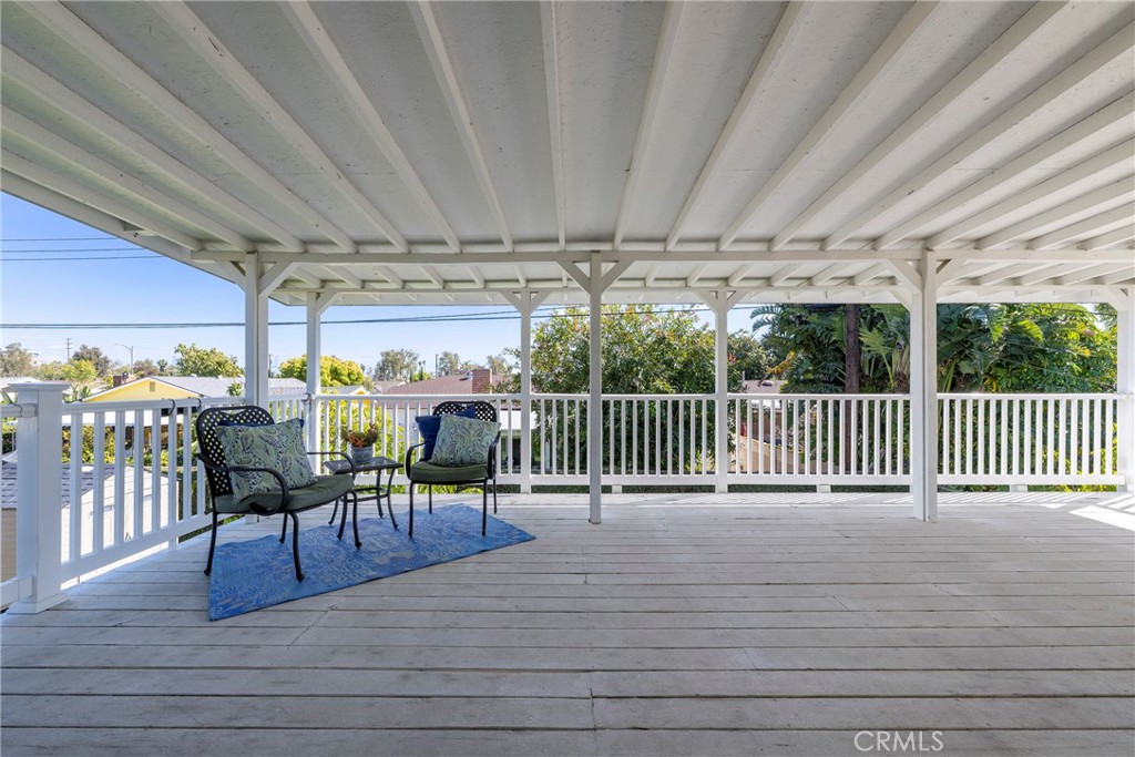 1546 W Chanticleer Road