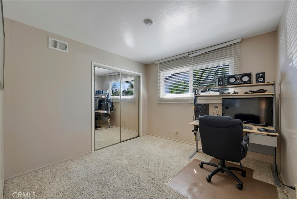 1546 W Chanticleer Road