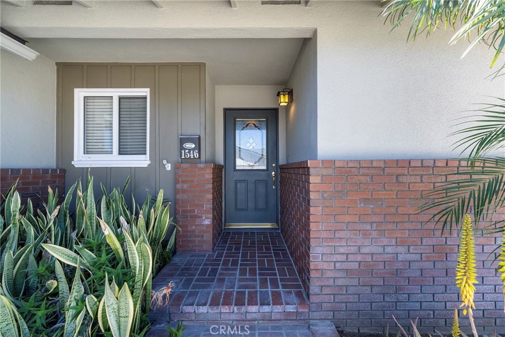 1546 W Chanticleer Road