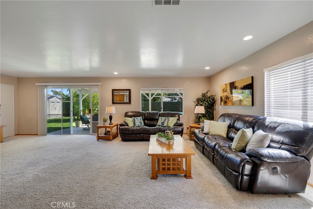 1546 W Chanticleer Road