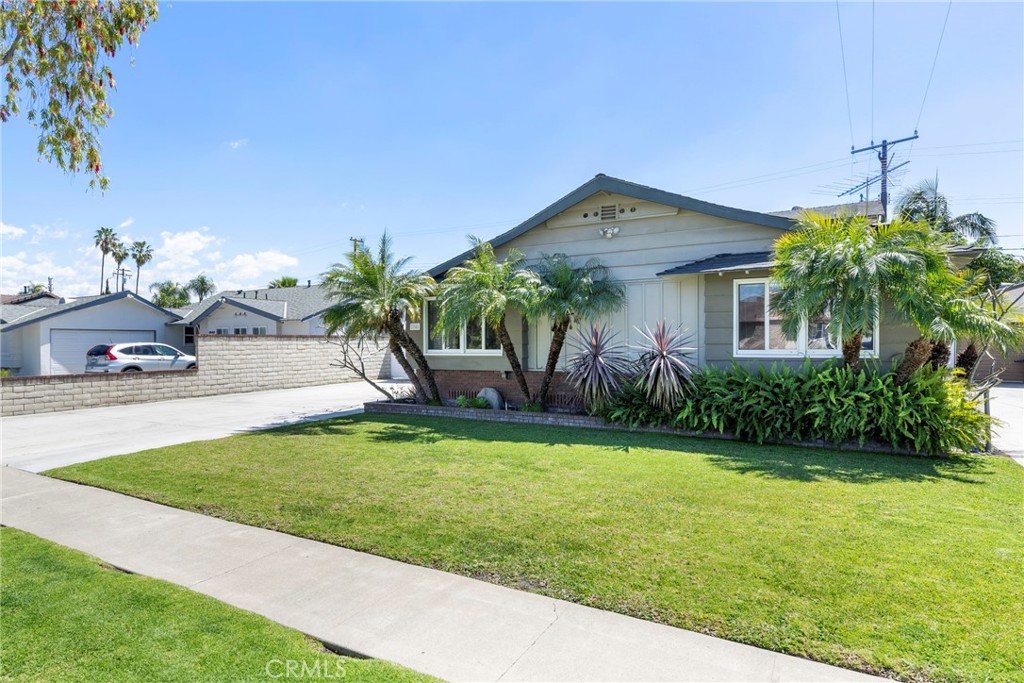 1546 W Chanticleer Road