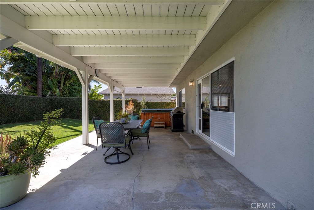 1546 W Chanticleer Road