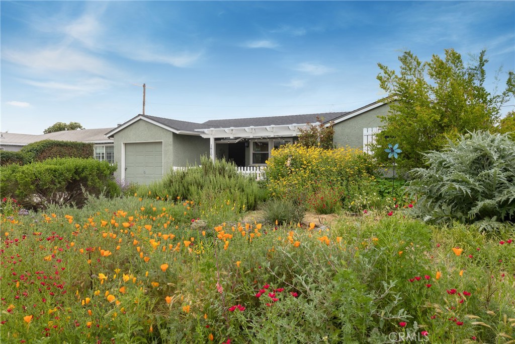 1610 W Elm Avenue
