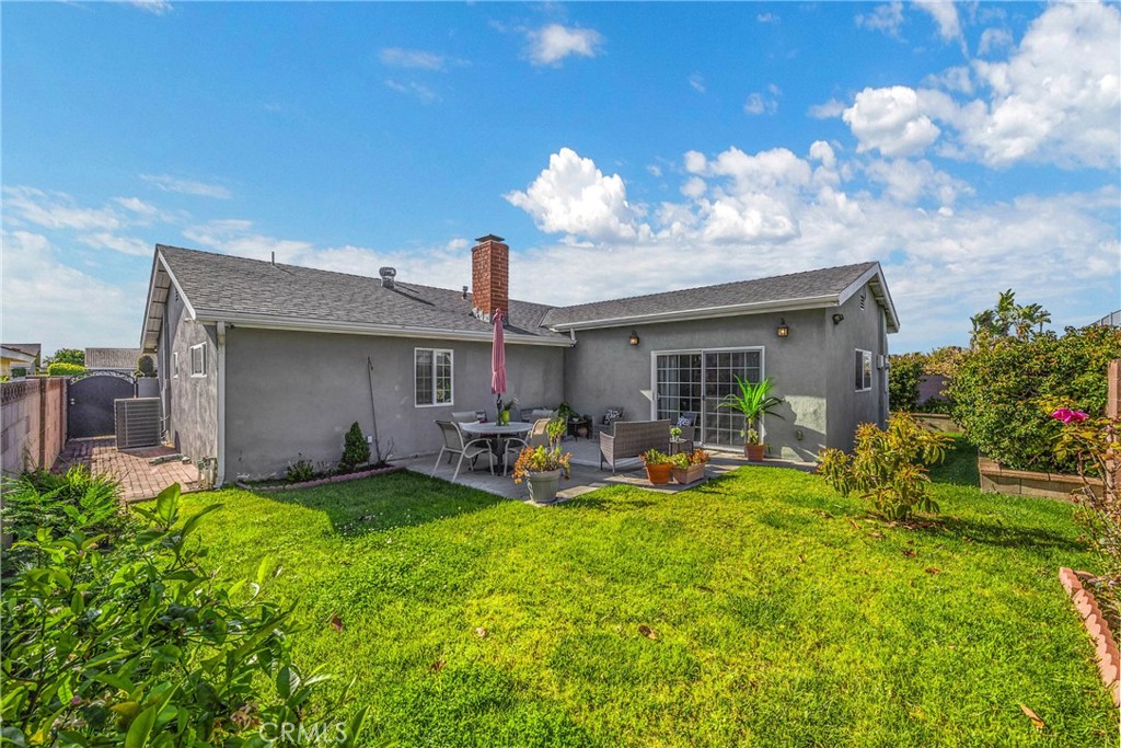 12372 Lamplighter Street