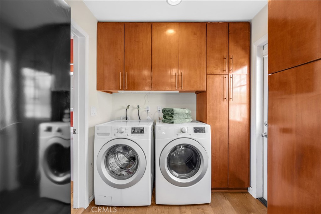 12372 Lamplighter Street