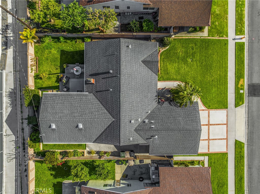 12372 Lamplighter Street