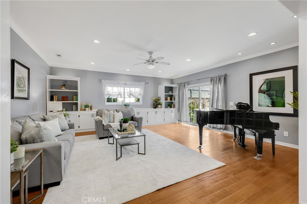 12372 Lamplighter Street