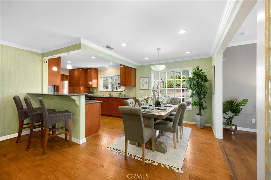 12372 Lamplighter Street