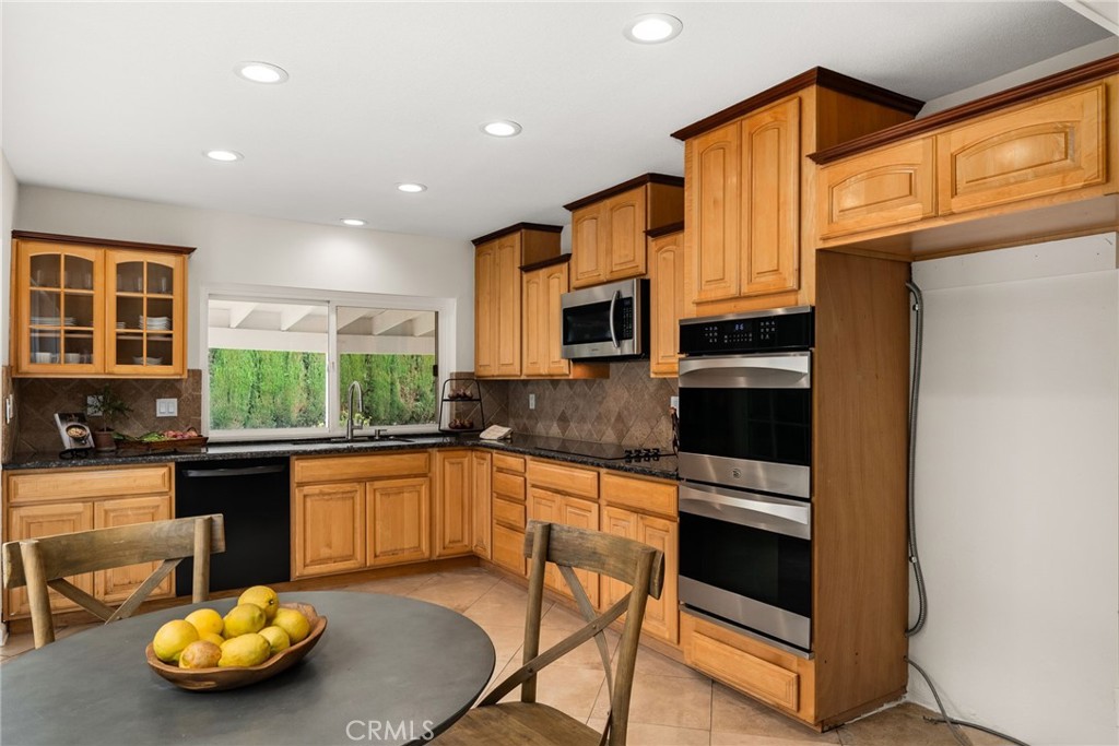 1902 E Eucalyptus Lane