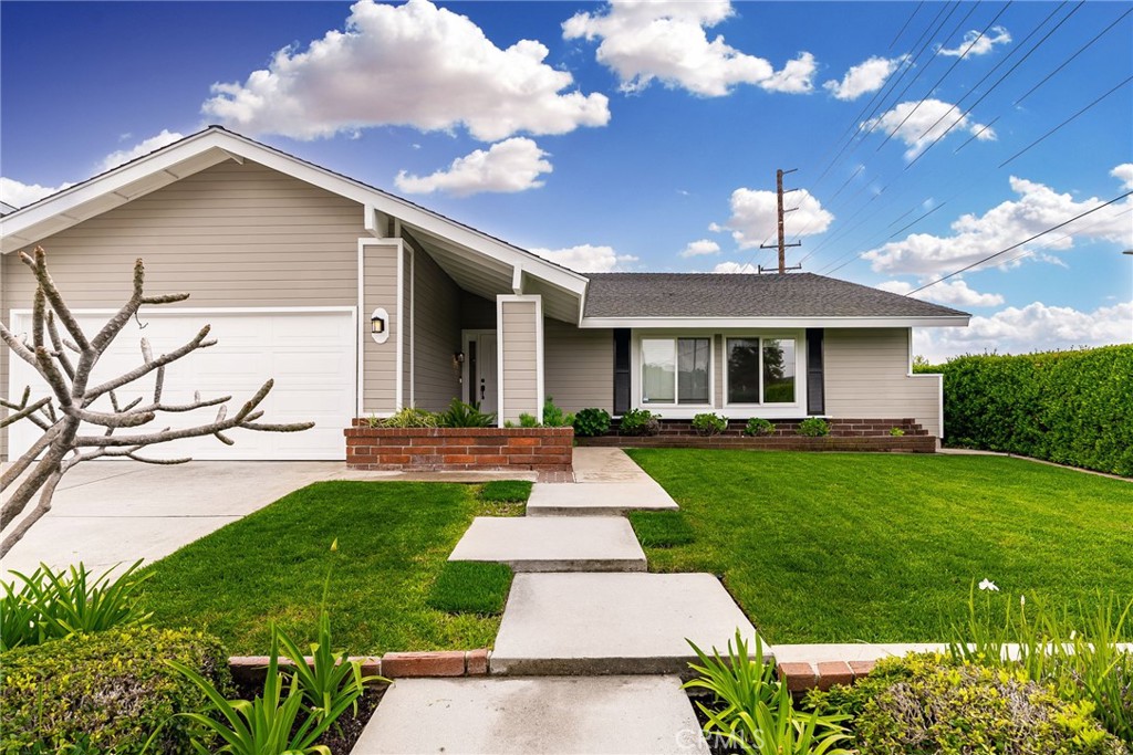 1902 E Eucalyptus Lane