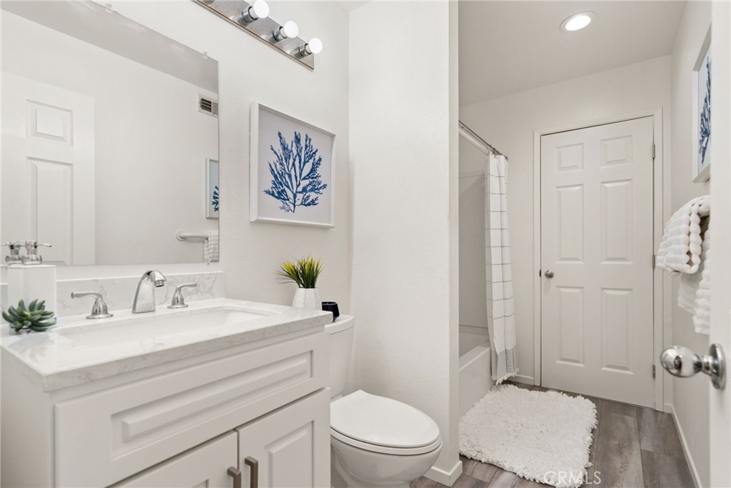 1332 Goldeneagle Drive