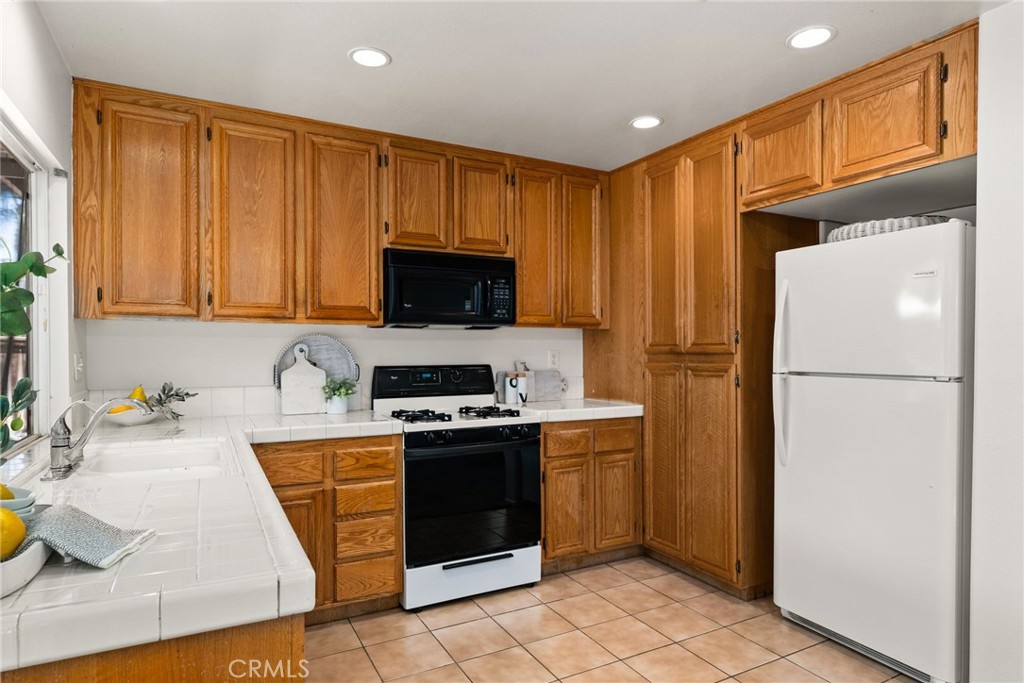 1332 Goldeneagle Drive