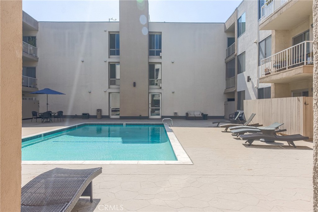 927 N Kings Road 114