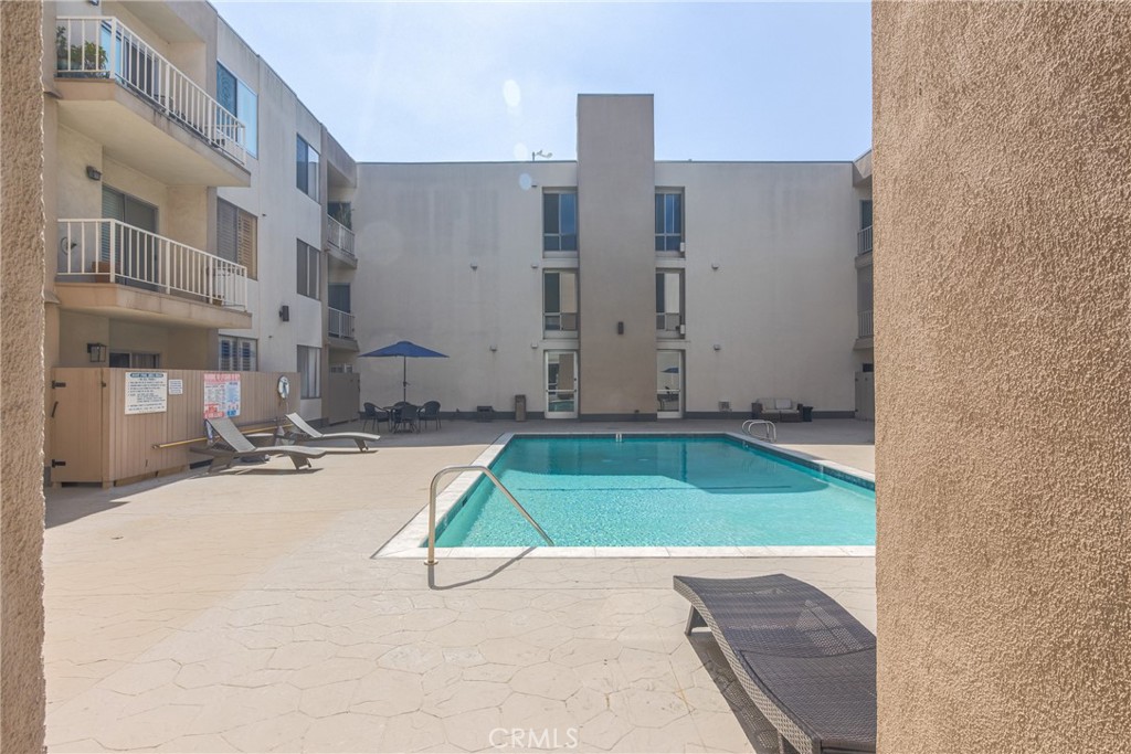 927 N Kings Road 114