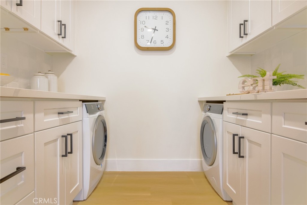 927 N Kings Road 114