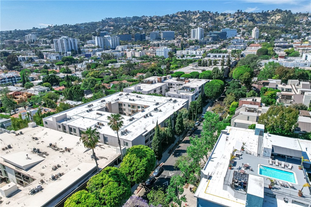 927 N Kings Road 114