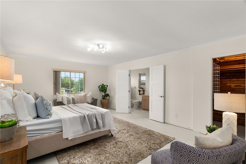 5592 Monticello Avenue