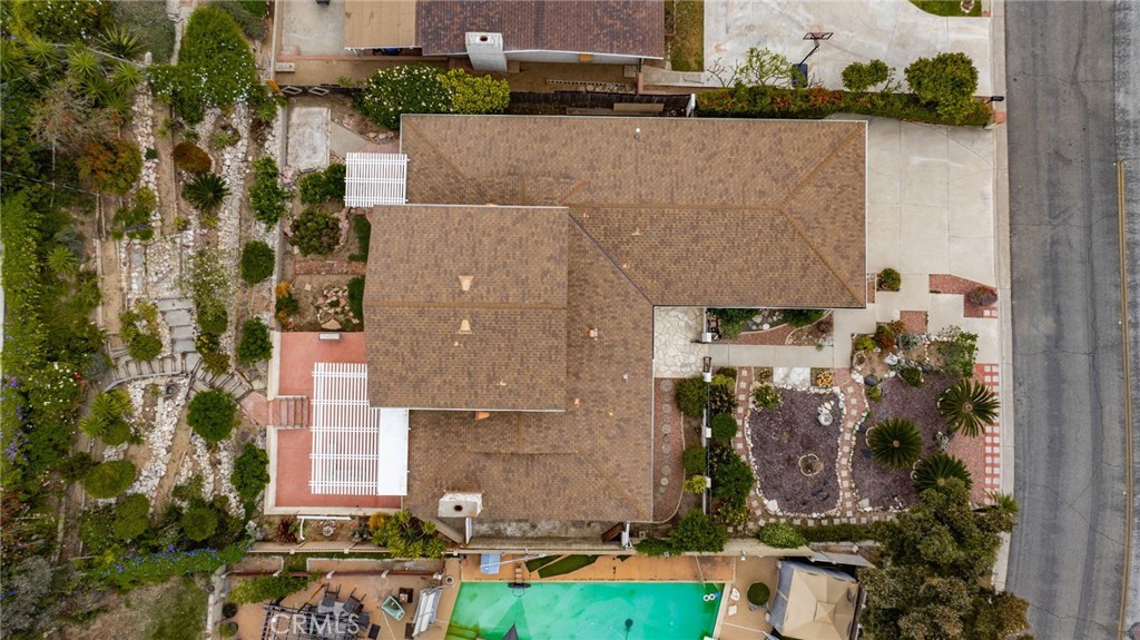 5592 Monticello Avenue