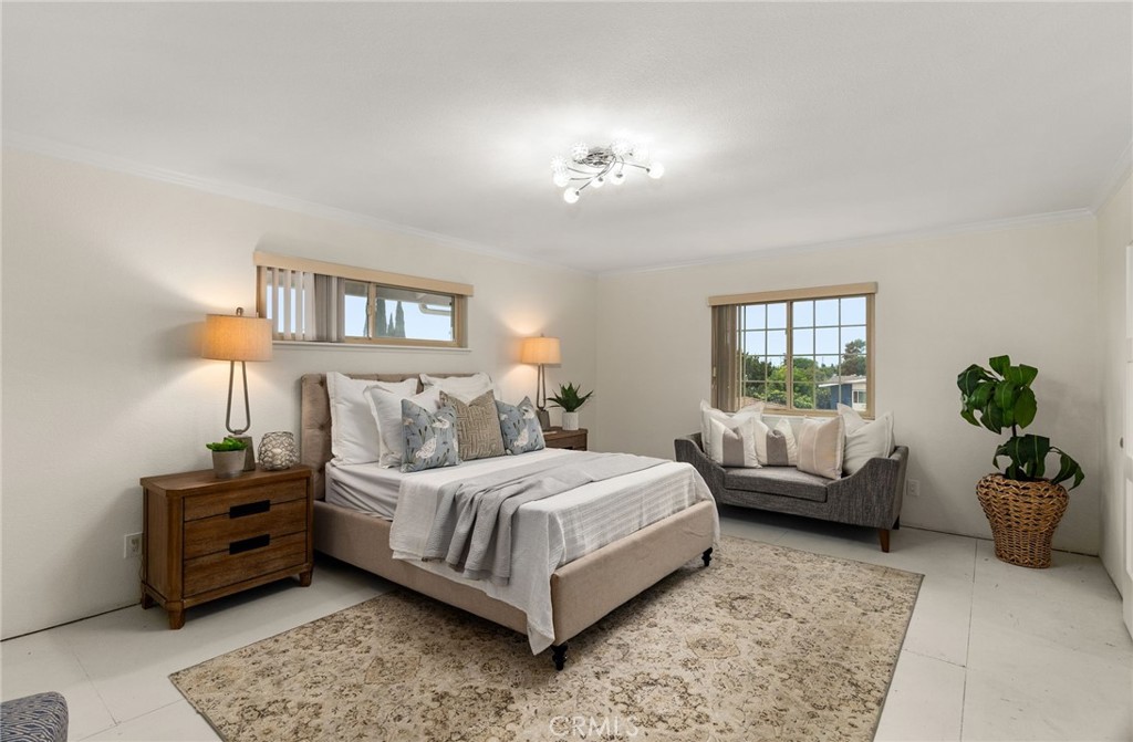 5592 Monticello Avenue