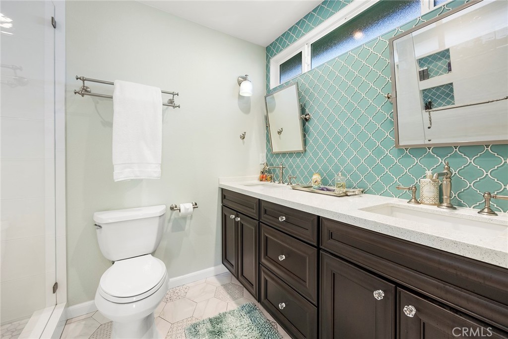 2940 Arlington Avenue