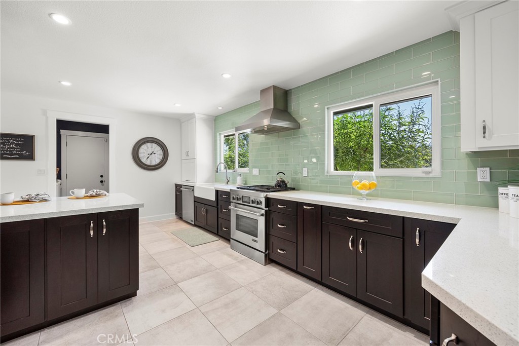 2940 Arlington Avenue