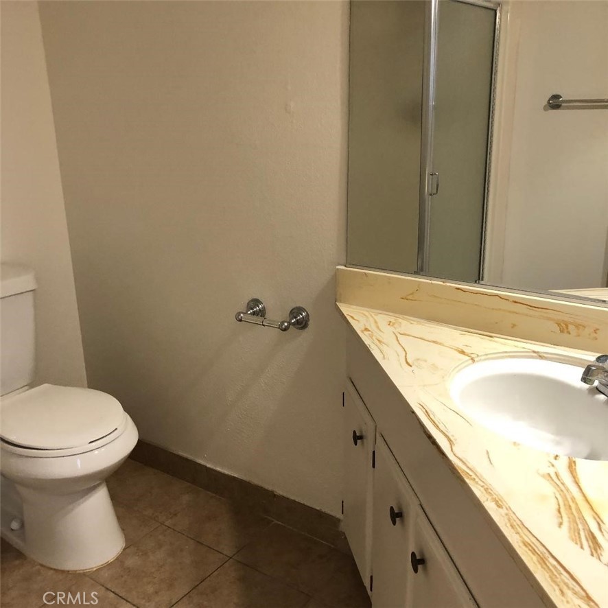 3733 N Harbor Boulevard 23