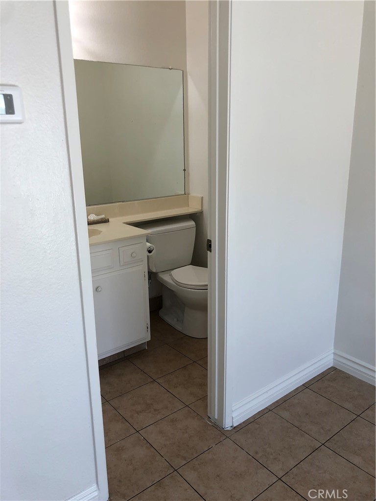 3733 N Harbor Boulevard 23