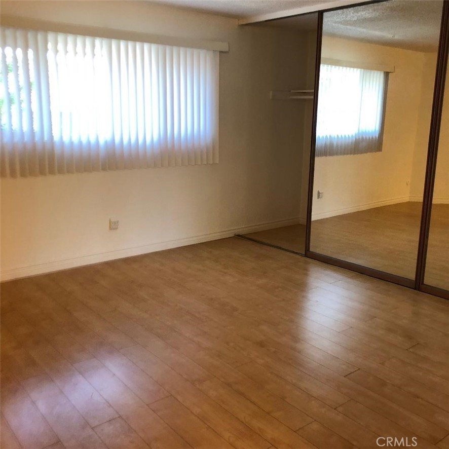 3733 N Harbor Boulevard 23