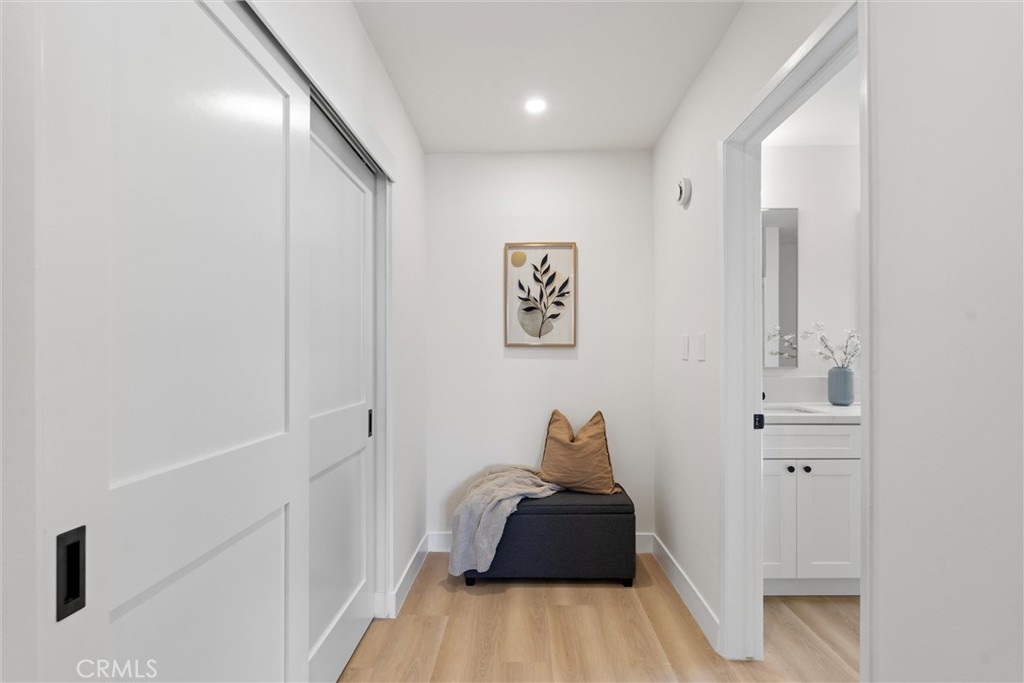 5411 Tyrone Avenue 203