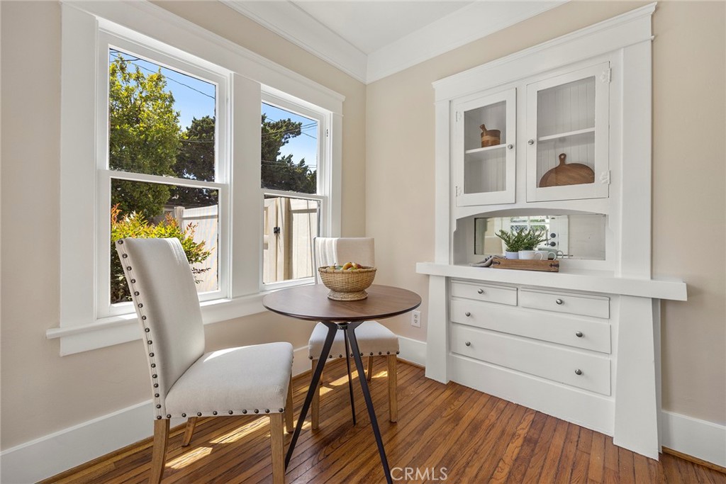 615 E Commonwealth Ave.