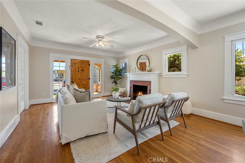 615 E Commonwealth Ave.