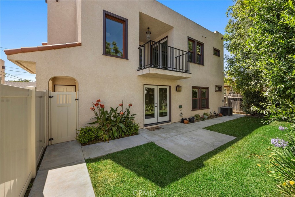 615 E Commonwealth Ave.