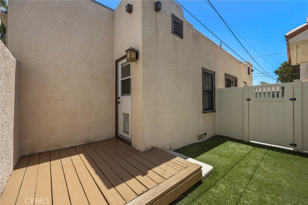 615 E Commonwealth Ave.