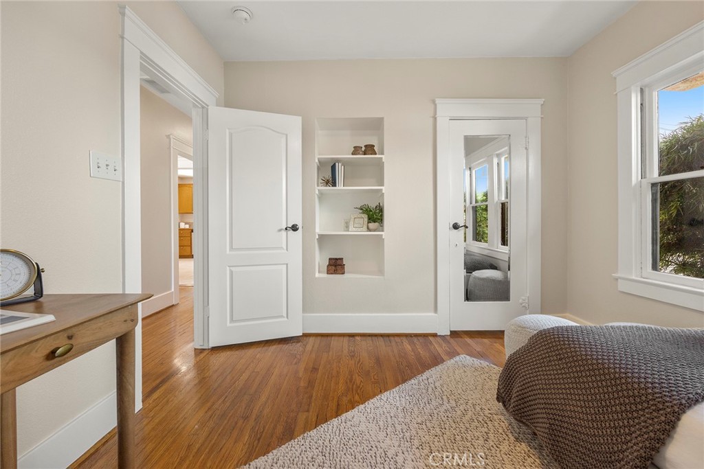 615 E Commonwealth Ave.