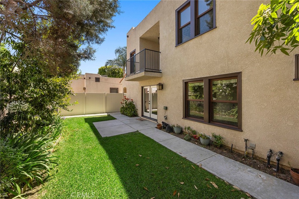 615 E Commonwealth Ave.