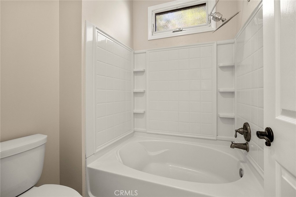 615 E Commonwealth Ave.