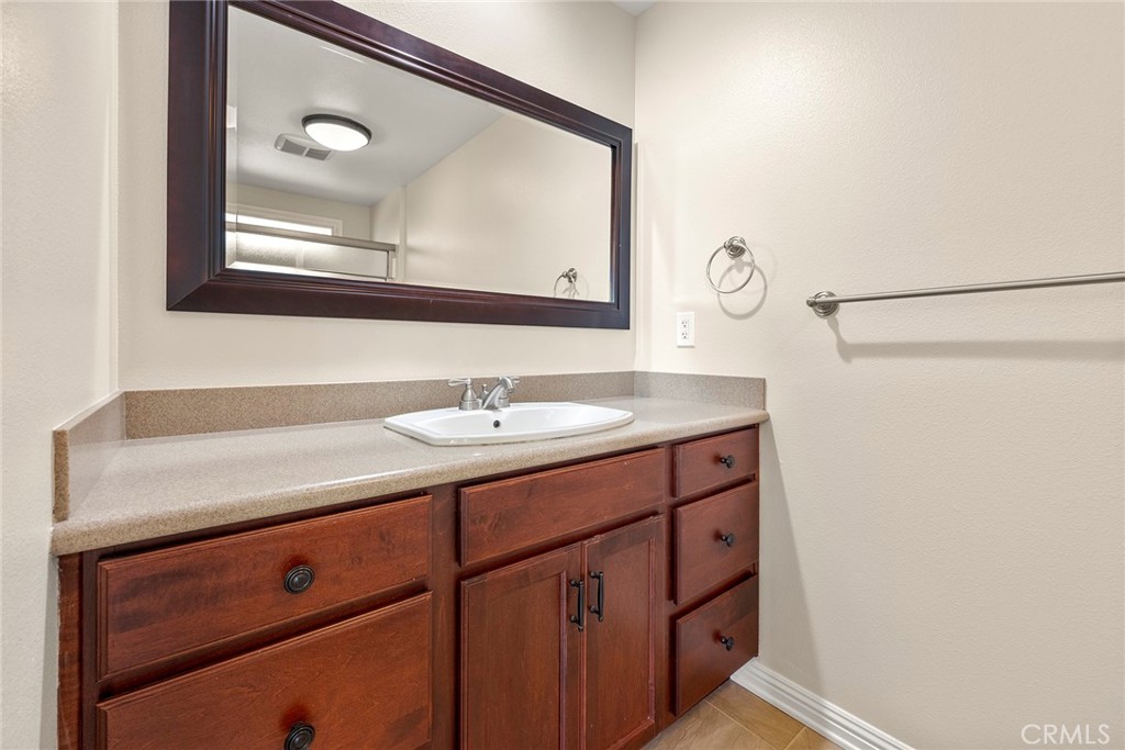 615 E Commonwealth Ave.