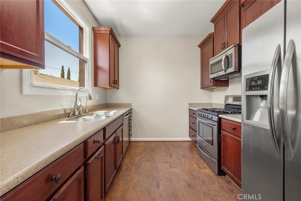 615 E Commonwealth Ave.