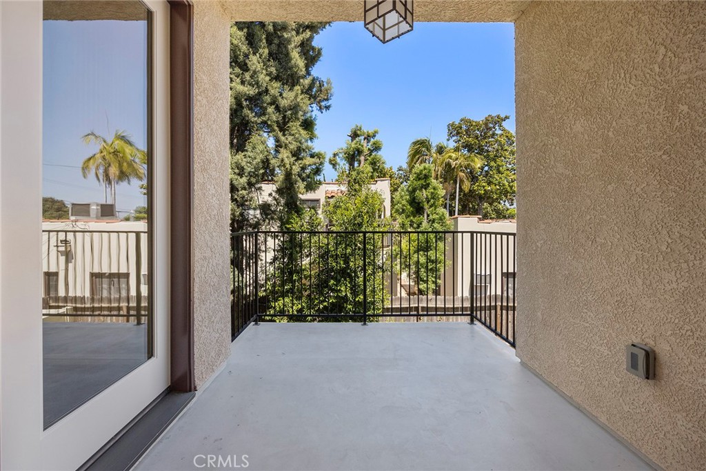 615 E Commonwealth Ave.