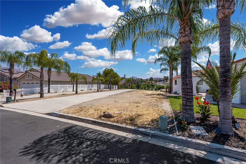 22036 San Joaquin Drive W