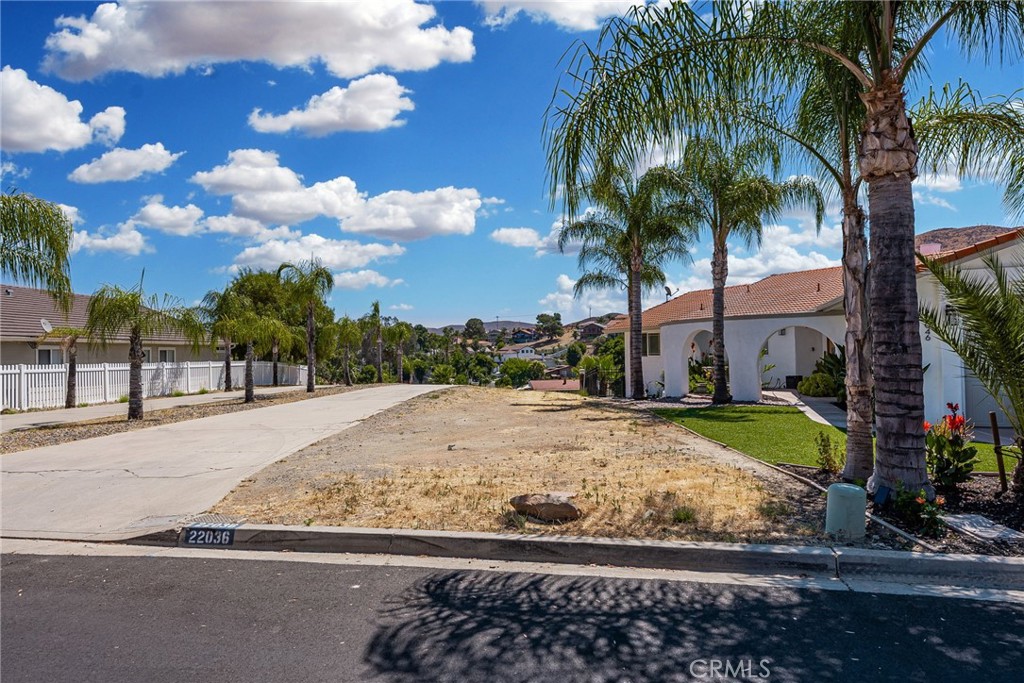 22036 San Joaquin Drive W