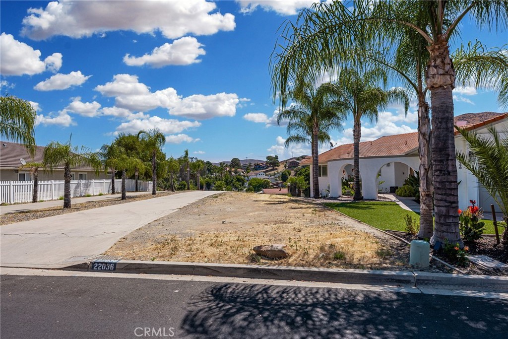 22036 San Joaquin Drive W