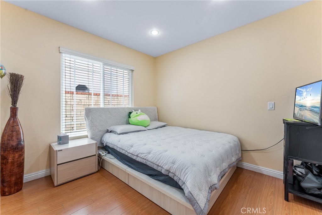 13564 Anochecer Avenue