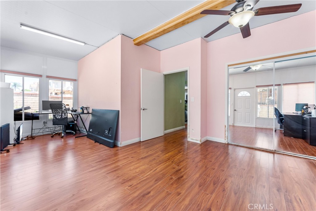 13564 Anochecer Avenue