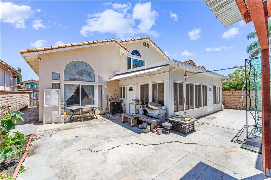 13564 Anochecer Avenue