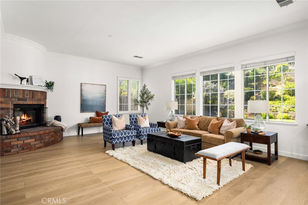 3983 Grandview Drive