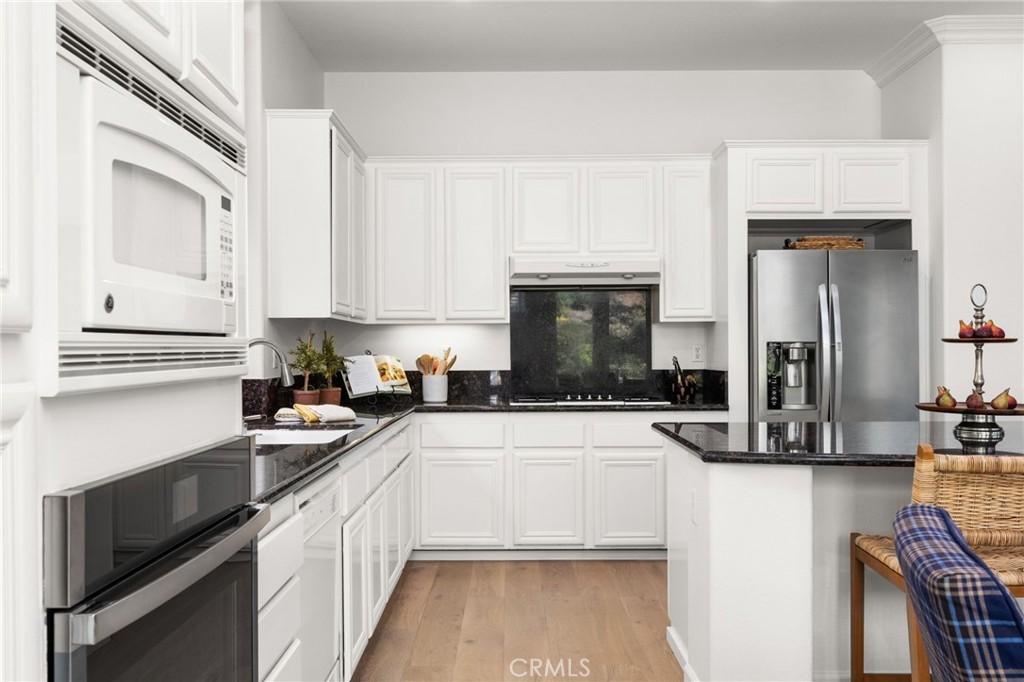 3983 Grandview Drive